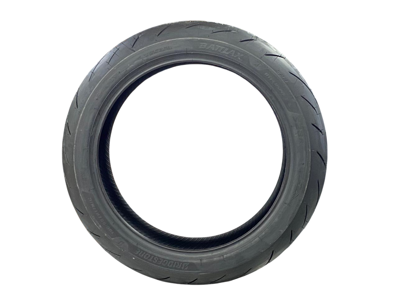 Llanta BRIDGESTONE 190 55zr-battlax 17 hypersport strasera 23