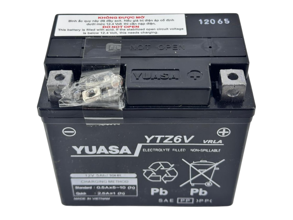 Batería yuasa ytx5l-bs HONDA CLICK 125 / YAMAHA BWS 100 / KYMCO TOP BOY 100