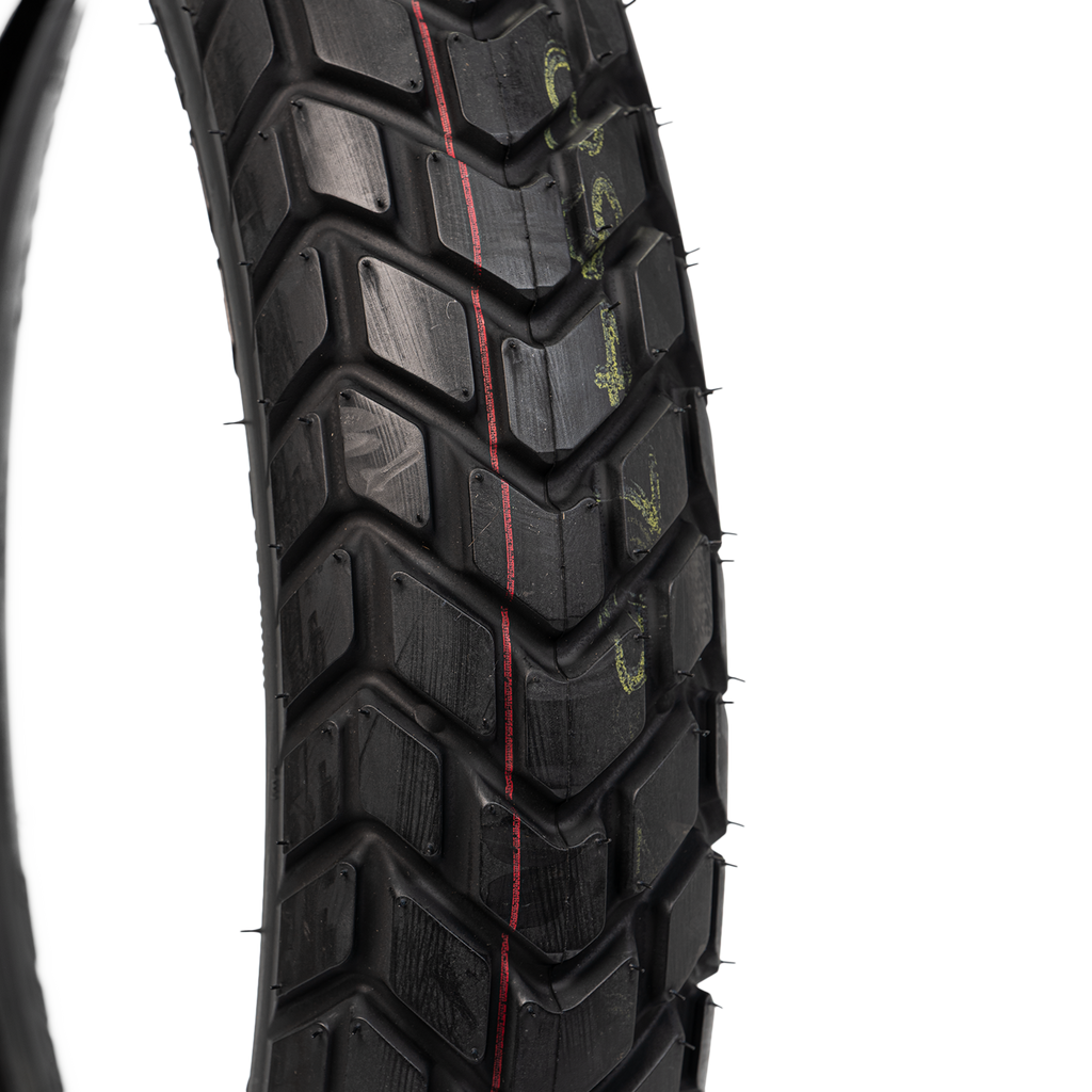 Llanta PIRELLI 120 90-mt 17trasera 60 neumatico