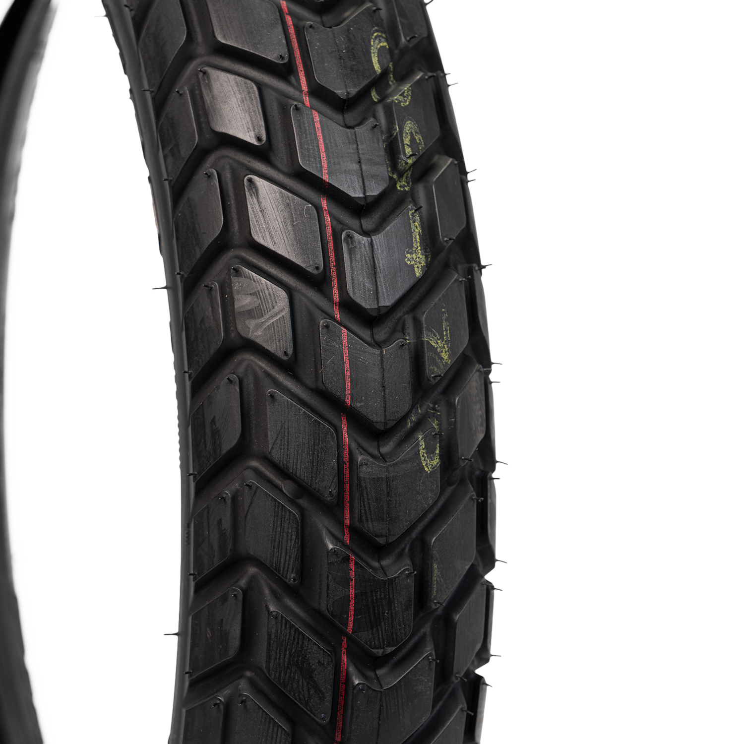 Llanta PIRELLI 120 90-mt 17trasera 60 neumatico