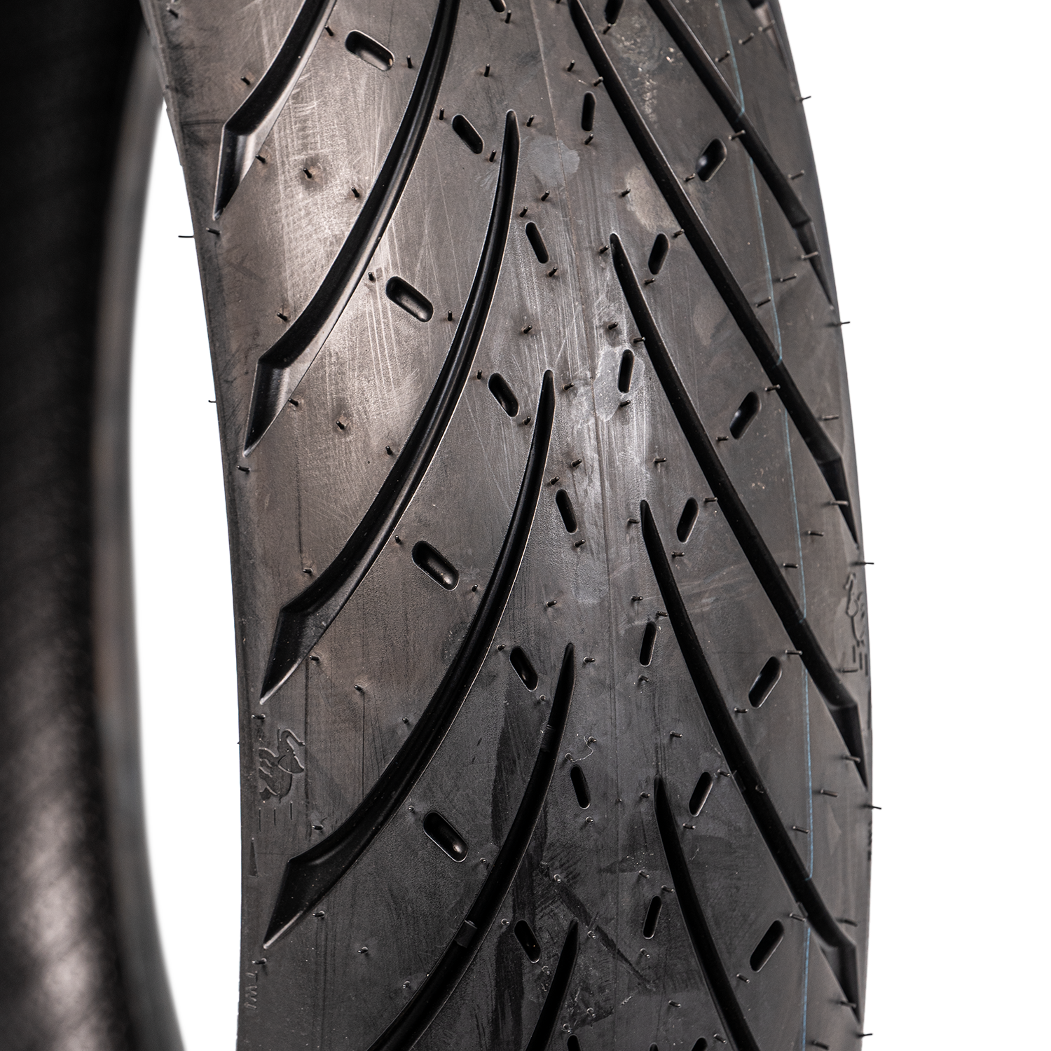 Llanta METZELER 140 70-roadtec 17 trasera 01 sellomatic