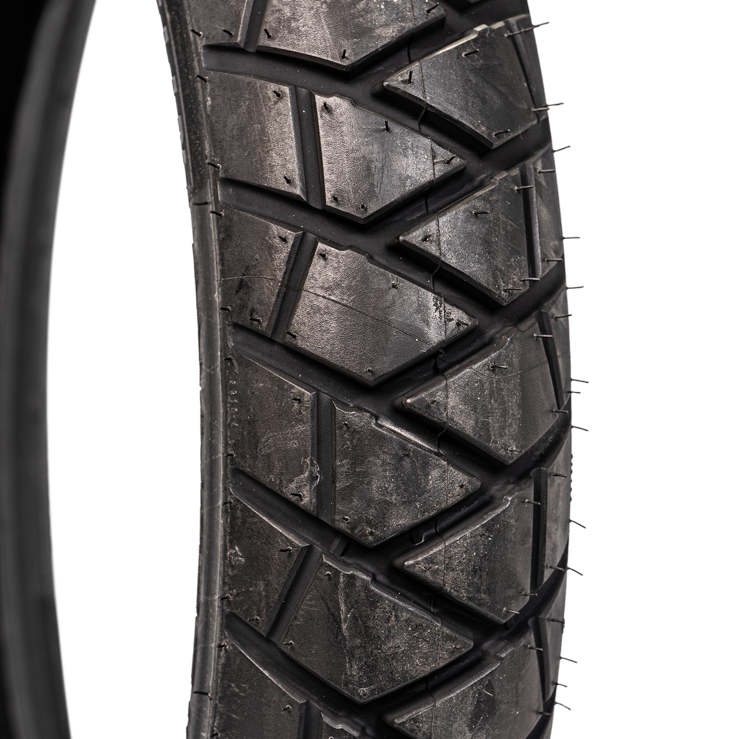 Llanta MICHELIN 120 90-anakee 17 street trasera sellomatic