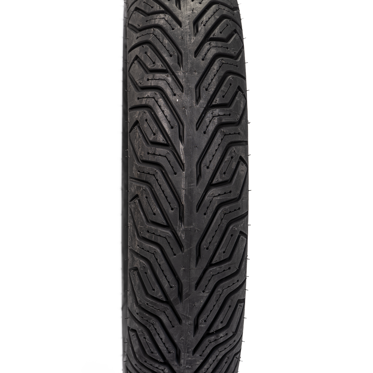 Llanta MICHELIN 140 70-city 16 grip trasera 2 sellomatic