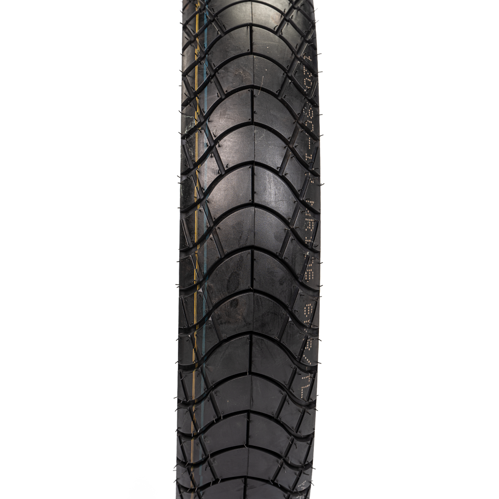 Llanta QUEEN tire 120 80-mr 17trasera 106 sellomatic