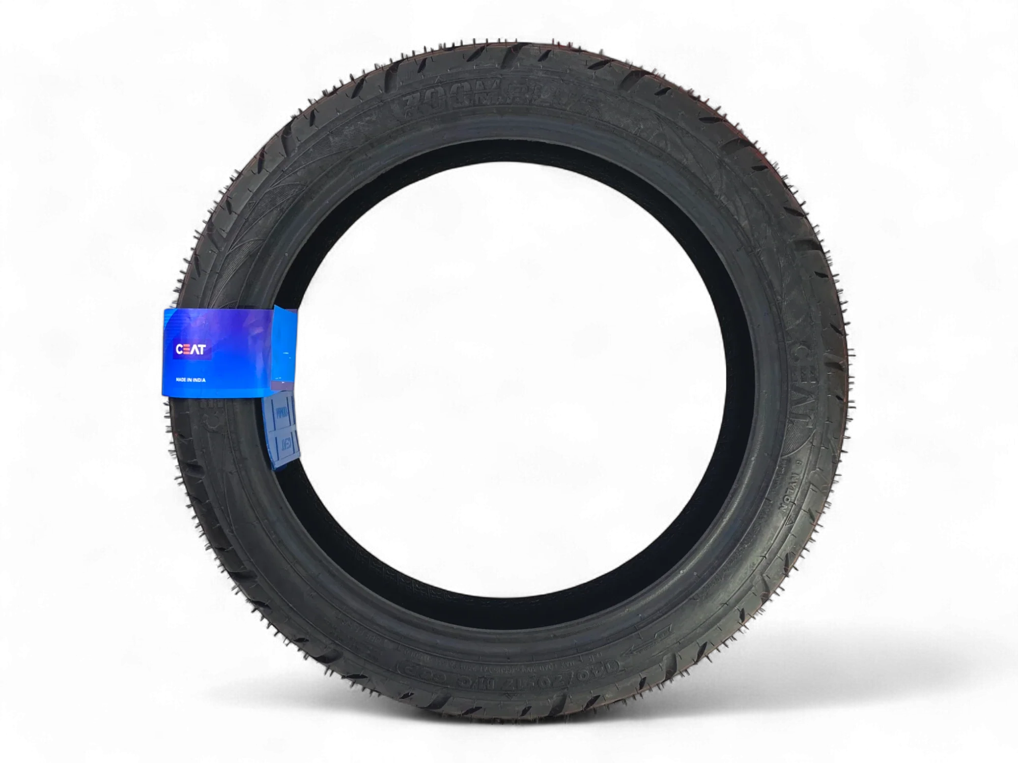 Llanta CEAT 140 70-zoom 17 plus trasera sellomatic