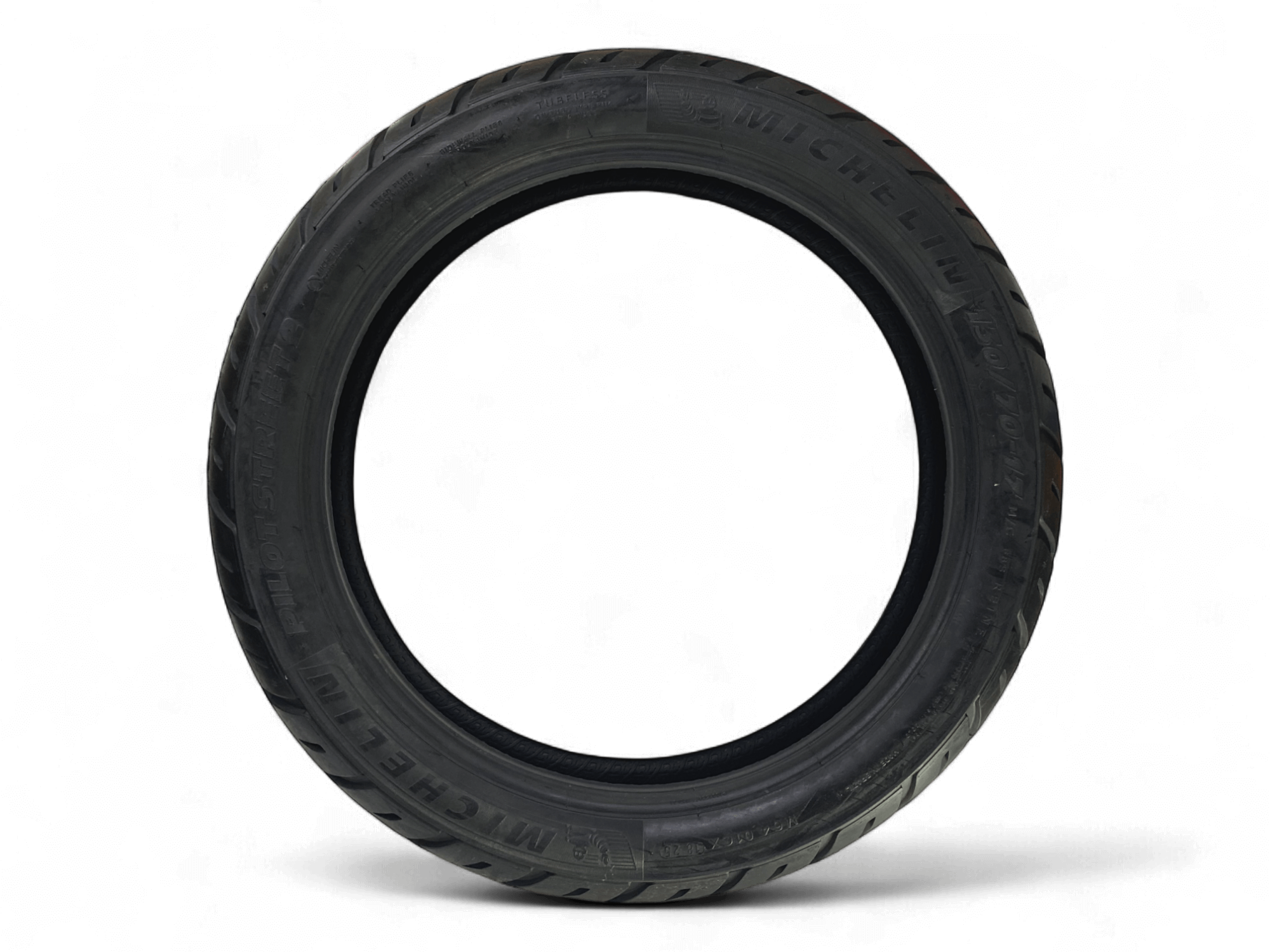 Llanta MICHELIN 130 70-pilot 17 street trasera 2 sellomatic