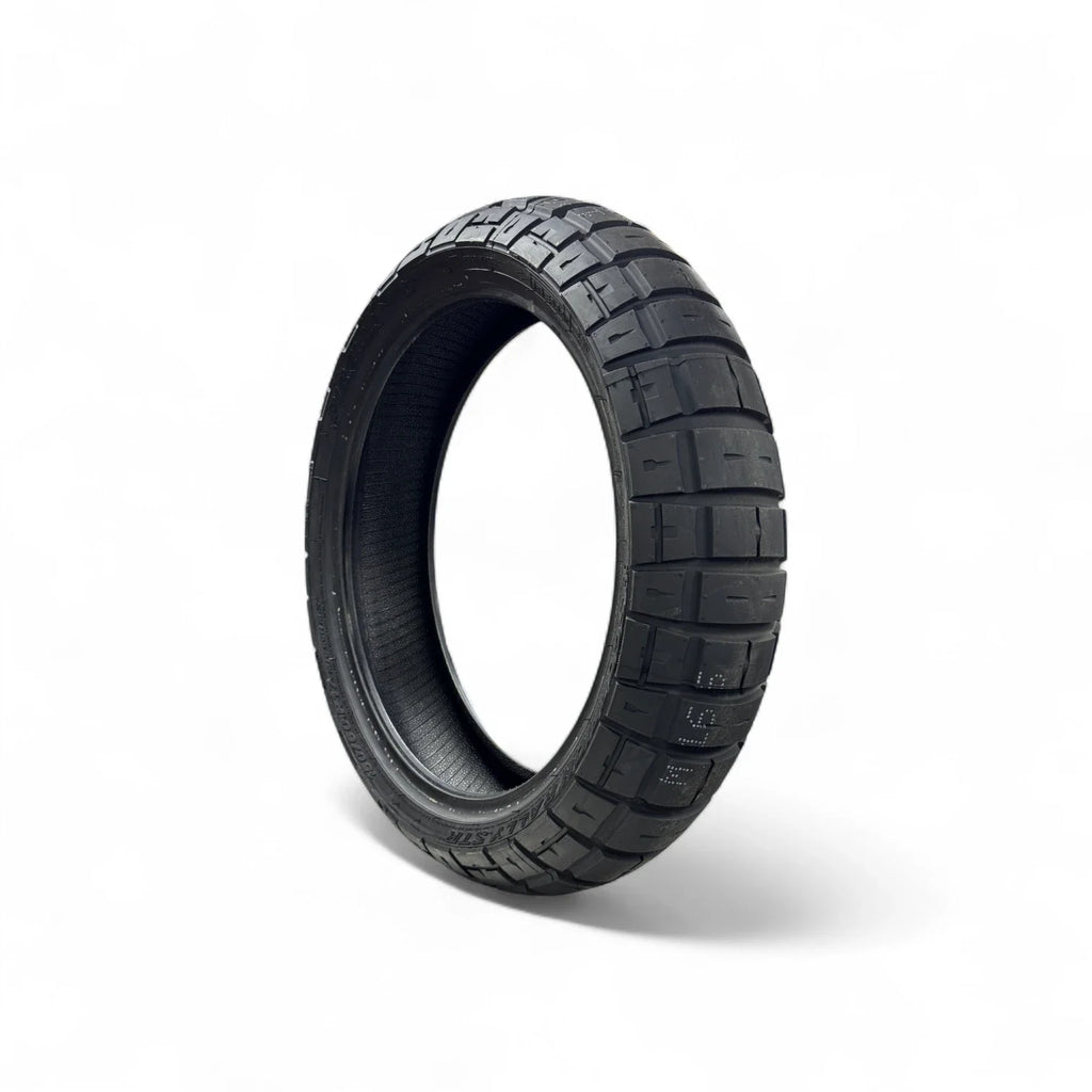 Llanta Pirelli 150 60R‑Scorpion 17 Rally Str Trasera