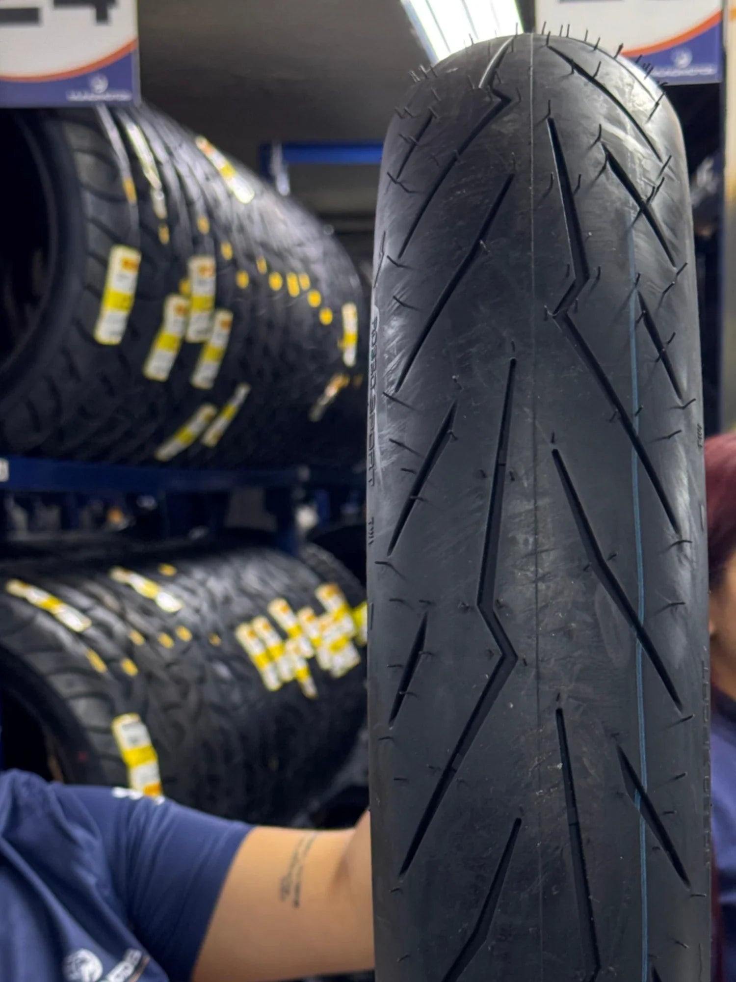 Llanta PIRELLI 100 80-diablo 17 rosso sport sellomatic