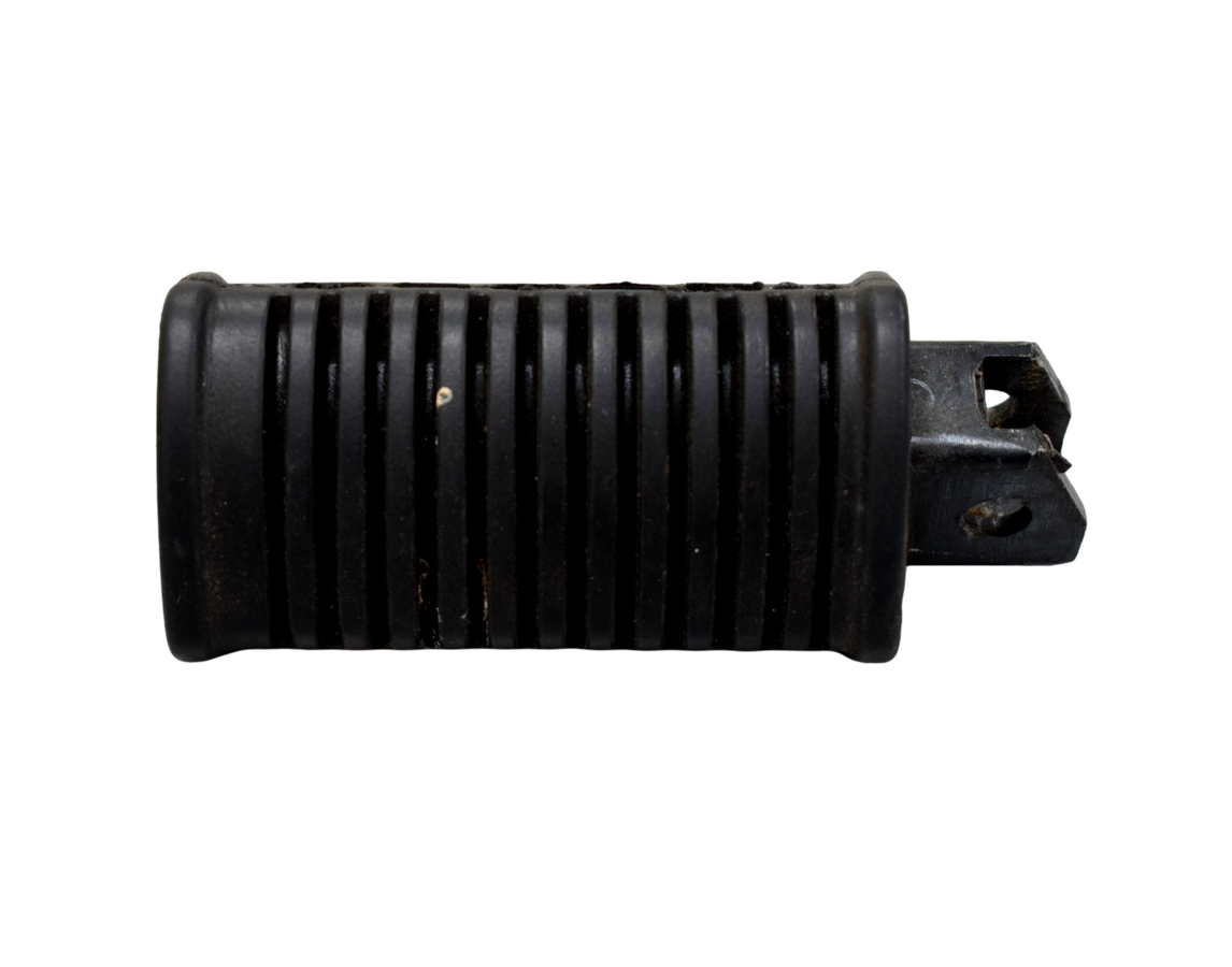 Reposapie Gsr Suzuki 150 Original (Delantero Derecho)